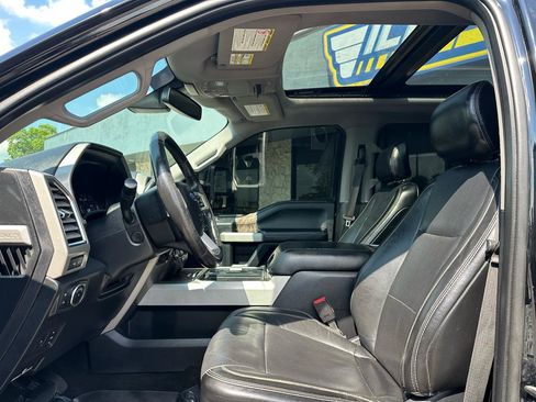 Used 2017 Ford F250 Lariat w/ Lariat Ultimate Package AWD/4WD image 2