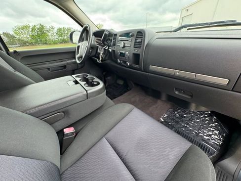 Used 2013 GMC Sierra 1500 SLE w/ Power Tech Package image 30