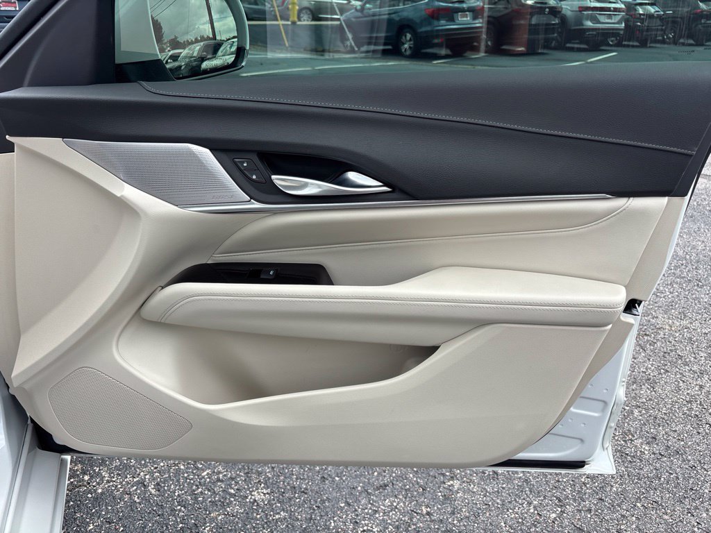 Used 2020 Cadillac CT4 Luxury w/ Sun And Sound Package RWD image 36
