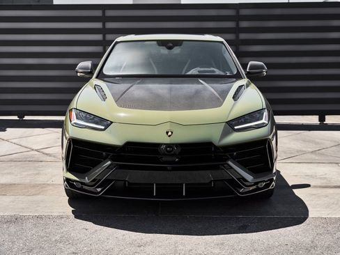 Used 2023 Lamborghini Urus Performante AWD/4WD image 22