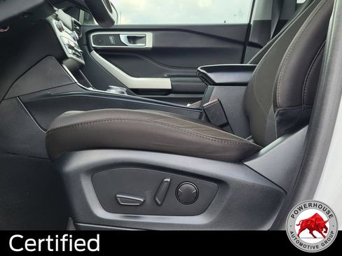 Certified 2022 Ford Explorer XLT RWD image 25