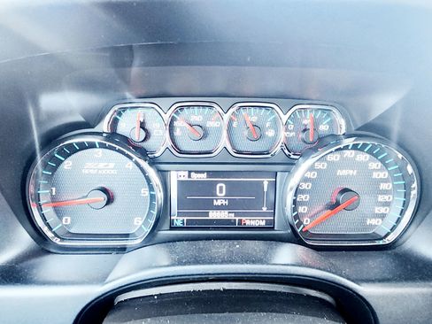 Used 2015 Chevrolet Silverado 1500 LTZ Z71 AWD/4WD image 26