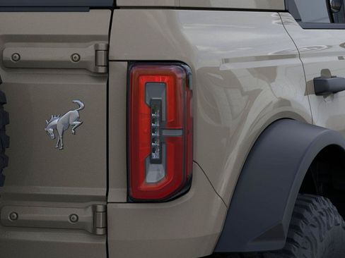 New 2026 Ford Bronco Badlands AWD/4WD image 23