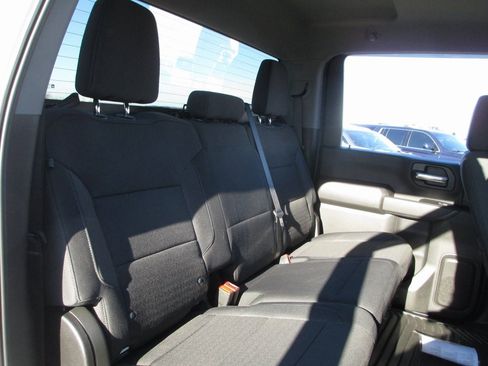 Certified 2025 Chevrolet Silverado 2500 Custom w/ Custom Convenience Package image 18