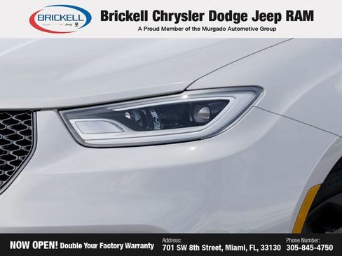 Used 2026 Chrysler Pacifica Select w/ S Appearance Package image 10