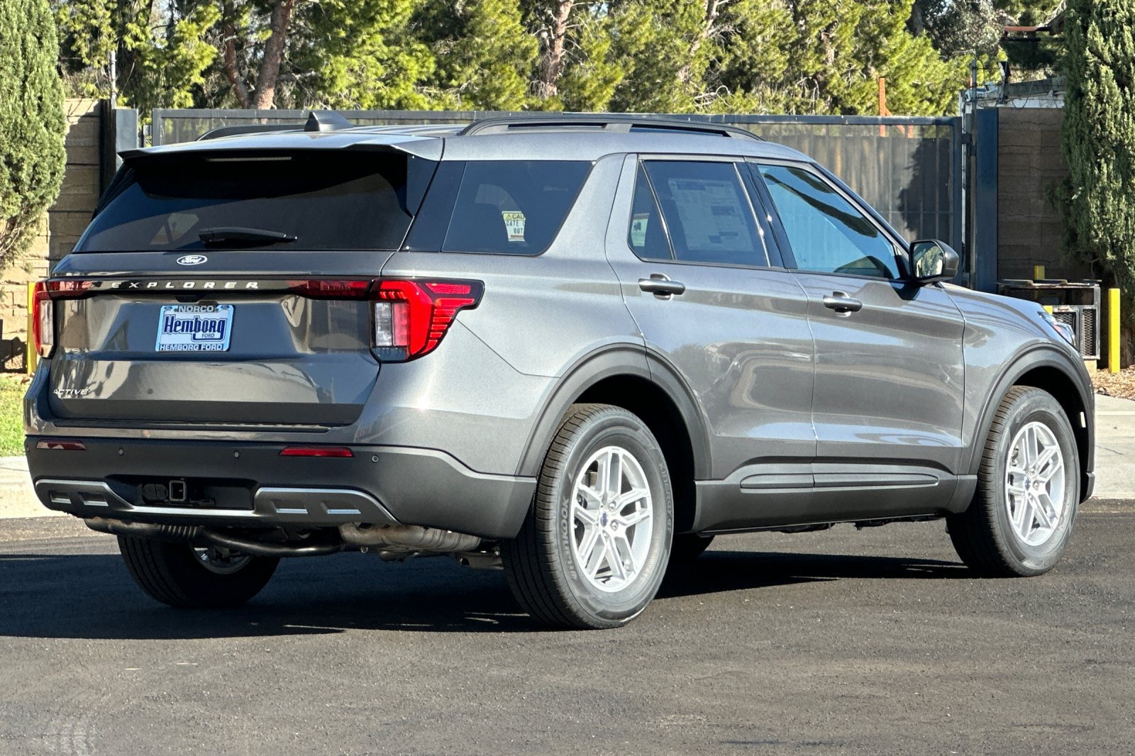 New 2027 Ford Explorer Active w/ Active Comfort Package RWD image 4