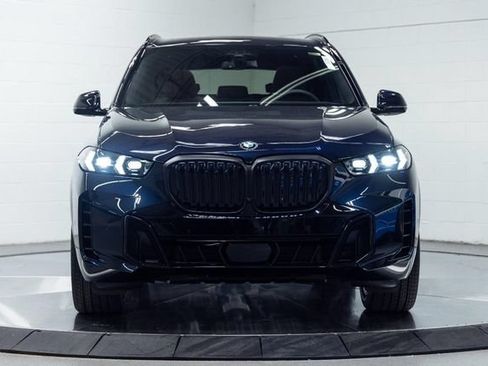 New 2026 BMW X5 xDrive40i w/ M Sport Package AWD/4WD image 7