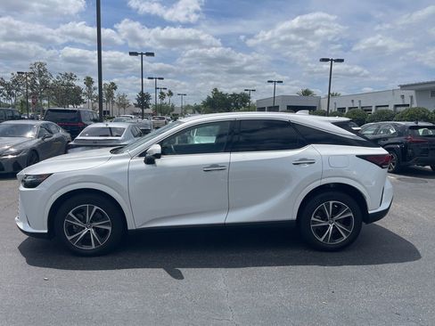 Used 2025 Lexus RX 350 FWD w/ Technology Package image 2