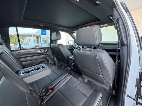 Used 2024 Chevrolet Suburban RST w/ Luxury Package AWD/4WD image 28
