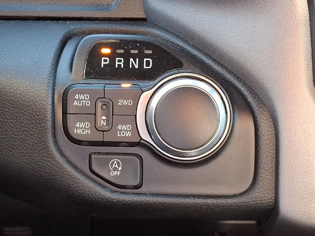 Used 2020 RAM 1500 Big Horn AWD/4WD image 14