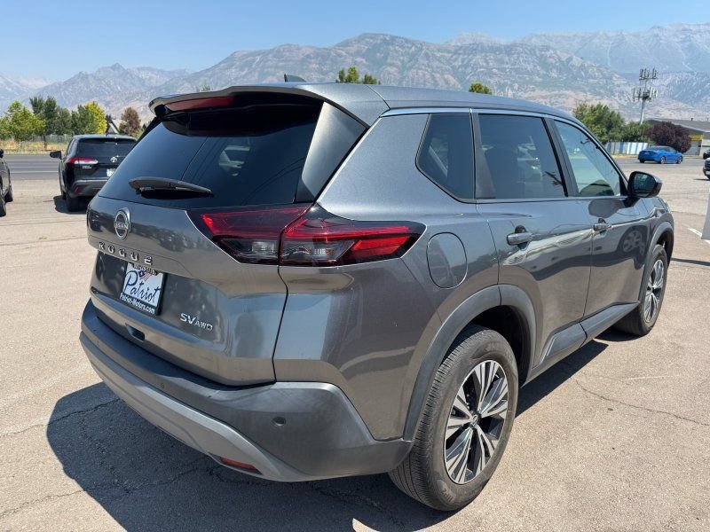 Used 2023 Nissan Rogue SV AWD/4WD image 5