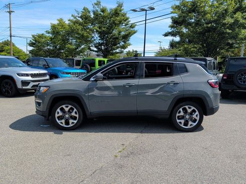 Used 2021 Jeep Compass Limited w/ Sun and Sound Group AWD/4WD image 3