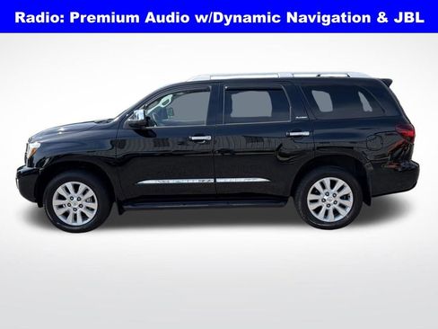 Used 2021 Toyota Sequoia Platinum AWD/4WD image 5