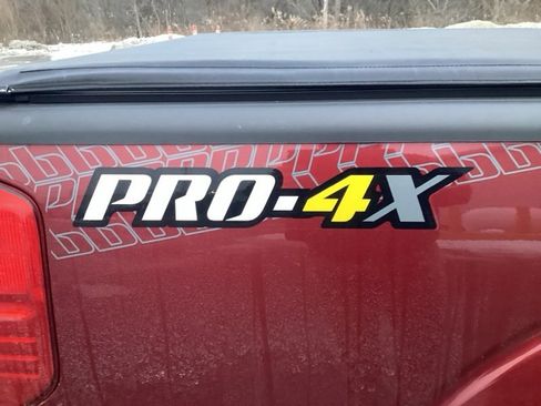Used 2019 Nissan Frontier PRO-4X image 10