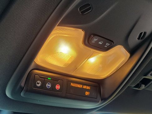 Used 2024 Chevrolet TrailBlazer RS AWD/4WD image 15