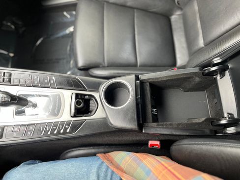 Used 2014 Porsche Panamera Turbo Executive image 40