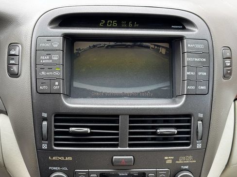 Used 2005 Lexus LS 430 w/ Ultra Luxury Pkg RWD image 23