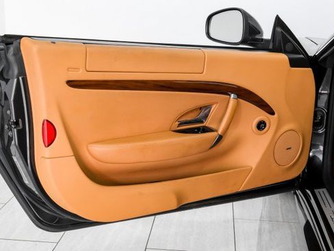 Used 2011 Maserati GranTurismo S RWD image 34