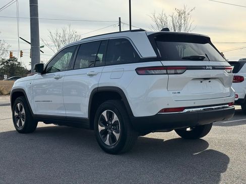 Used 2022 Jeep Grand Cherokee Limited 4xe image 10