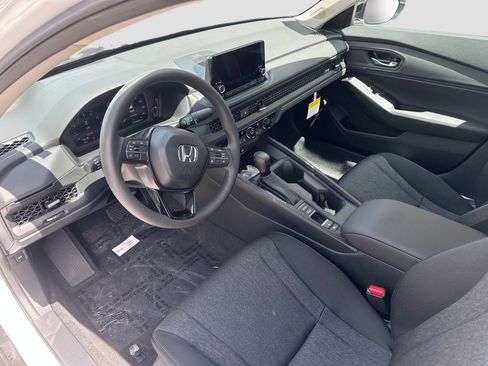 New 2025 Honda Accord SE image 7