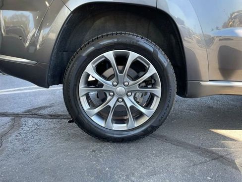 Used 2019 Jeep Grand Cherokee Summit w/ Platinum Series Group AWD/4WD image 40