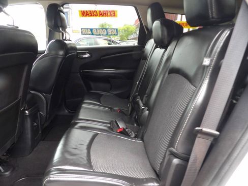 Used 2017 Dodge Journey Crossroad FWD image 10