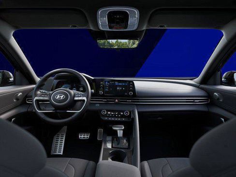 New 2026 Hyundai Elantra SEL Sport FWD image 11