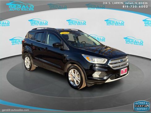 Used 2019 Ford Escape SEL image 9