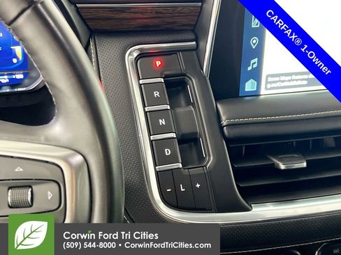 Used 2024 Chevrolet Tahoe Premier AWD/4WD image 10