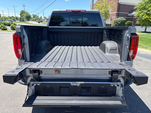 New 2026 GMC Sierra 1500 4x4 Crew Cab AT4X w/ LPO, Black Badging Package image 16