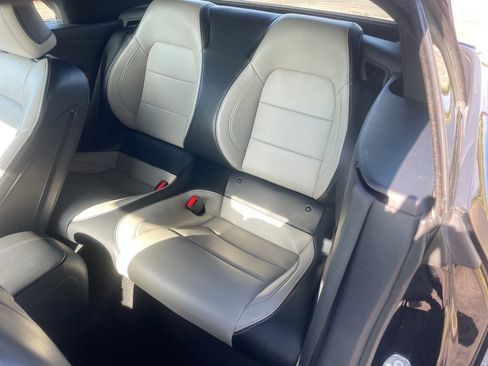 Used 2024 Ford Mustang Premium image 12