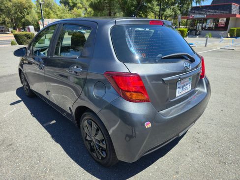 Used 2015 Toyota Yaris L FWD image 4