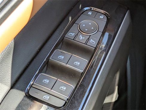 Used 2024 Nissan Pathfinder Platinum w/ Cargo Package image 25