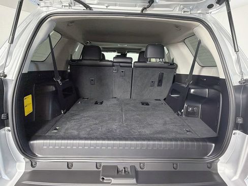 Used 2022 Toyota 4Runner SR5 Premium w/ Moonroof Package RWD image 27