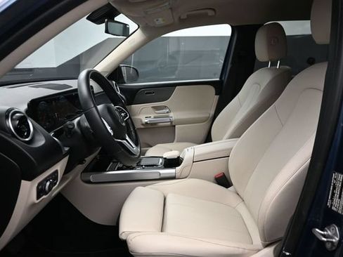 Used 2022 Mercedes-Benz GLB 250 image 6