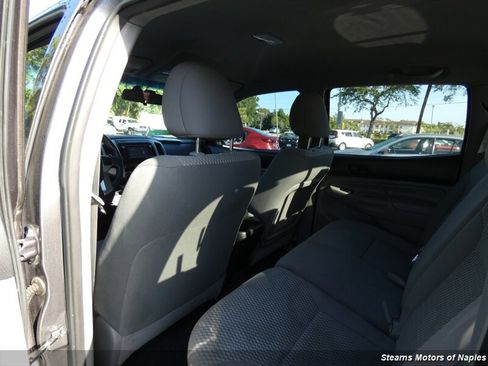 Used 2014 Toyota Tacoma PreRunner w/ SR5 Package image 44