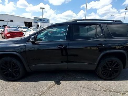Certified 2022 GMC Acadia SLE w/ Driver Convenience Package AWD/4WD image 5