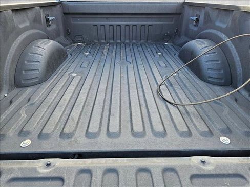 Used 2021 Ford F250 Platinum w/ FX4 Off-Road Package AWD/4WD image 6