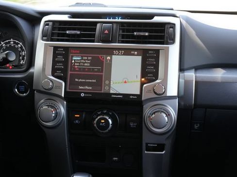 Used 2020 Toyota 4Runner SR5 Premium AWD/4WD image 23