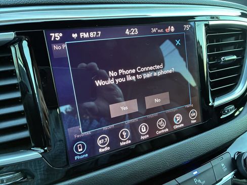 Used 2018 Chrysler Pacifica Touring-L Plus image 21