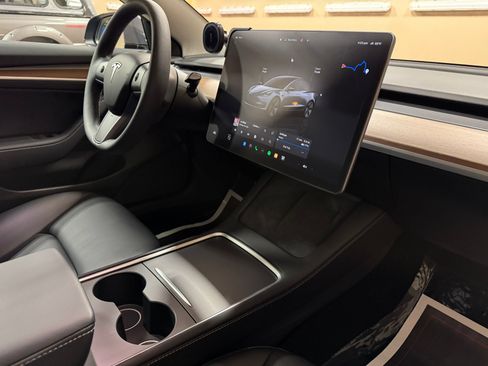 Used 2023 Tesla Model 3 Standard Range RWD image 21