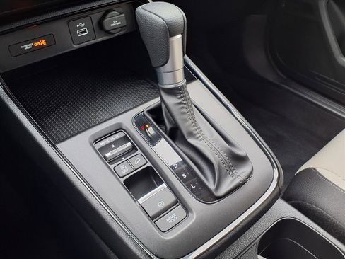 Certified 2025 Honda CR-V LX image 11