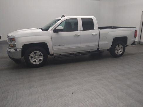 Used 2018 Chevrolet Silverado 1500 LT image 2