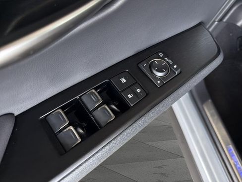 Certified 2023 Lexus UX 250h F Sport FWD image 9