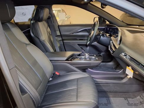 New 2026 Cadillac Lyriq Luxury RWD image 6