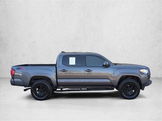 Used 2022 Toyota Tacoma SR w/ SR Convenience Package video 4