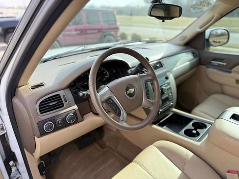 Used 2011 Chevrolet Tahoe LT w/ Suspension Package, Off-Road image 11