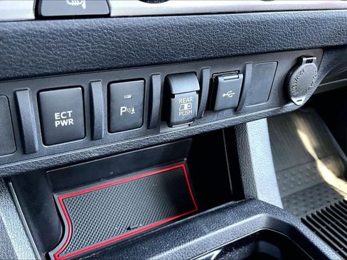 Certified 2023 Toyota Tacoma SR5 image 34