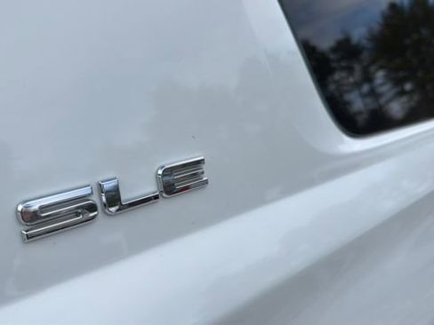 Used 2018 GMC Yukon SLE w/ Convenience Package image 37