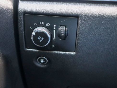 Used 2018 Jeep Grand Cherokee Limited RWD image 30